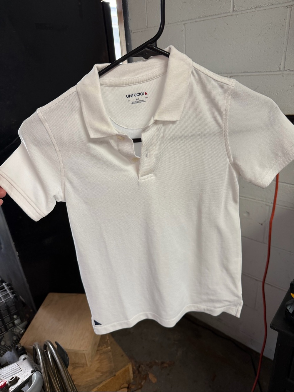 UNTUCKit Men's White Short Sleeve Polo - Classic Collar